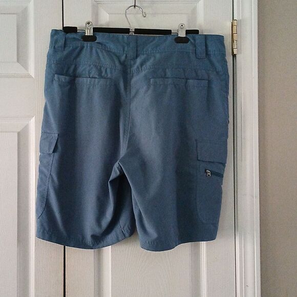 World Wide Sportsman teal cargo shorts Sz 36 EUC - Picture 4 of 5